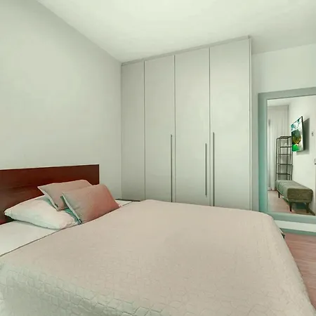 4 Bedrooms Teatro Pace Lejlighed *